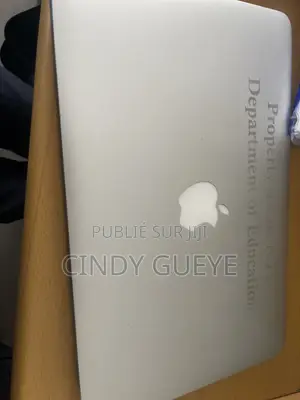 Nouveau Pomme MacBook 2015 8GB Intel Core i5 SSD 128GB