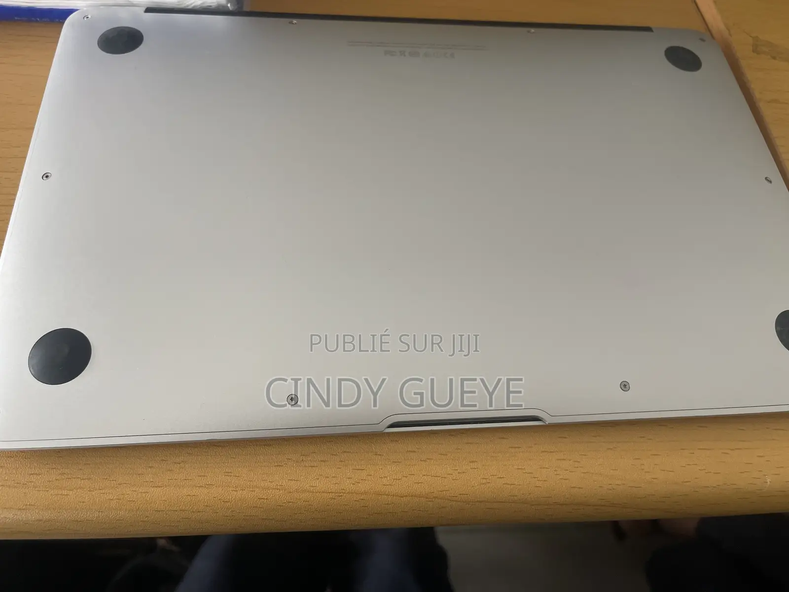 Nouveau Pomme MacBook 2015 8GB Intel Core i5 SSD 128GB