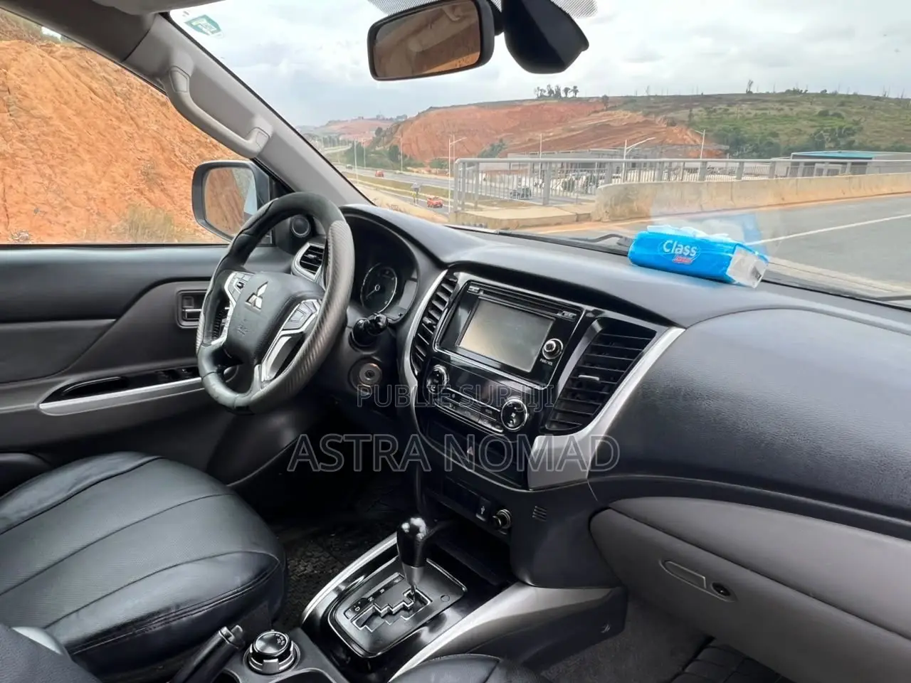 Mitsubishi L200 2018 Gris