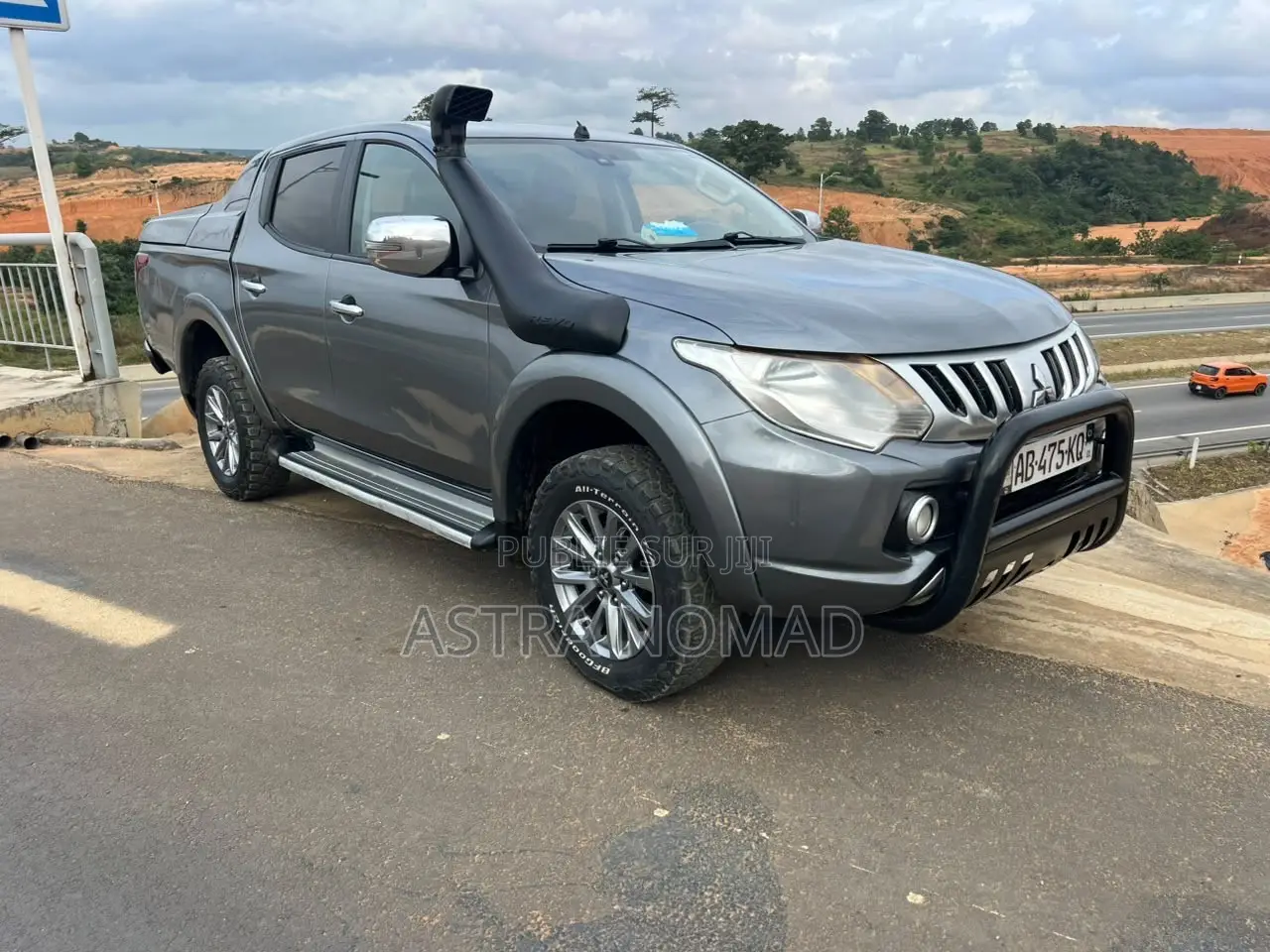Mitsubishi L200 2018 Gris
