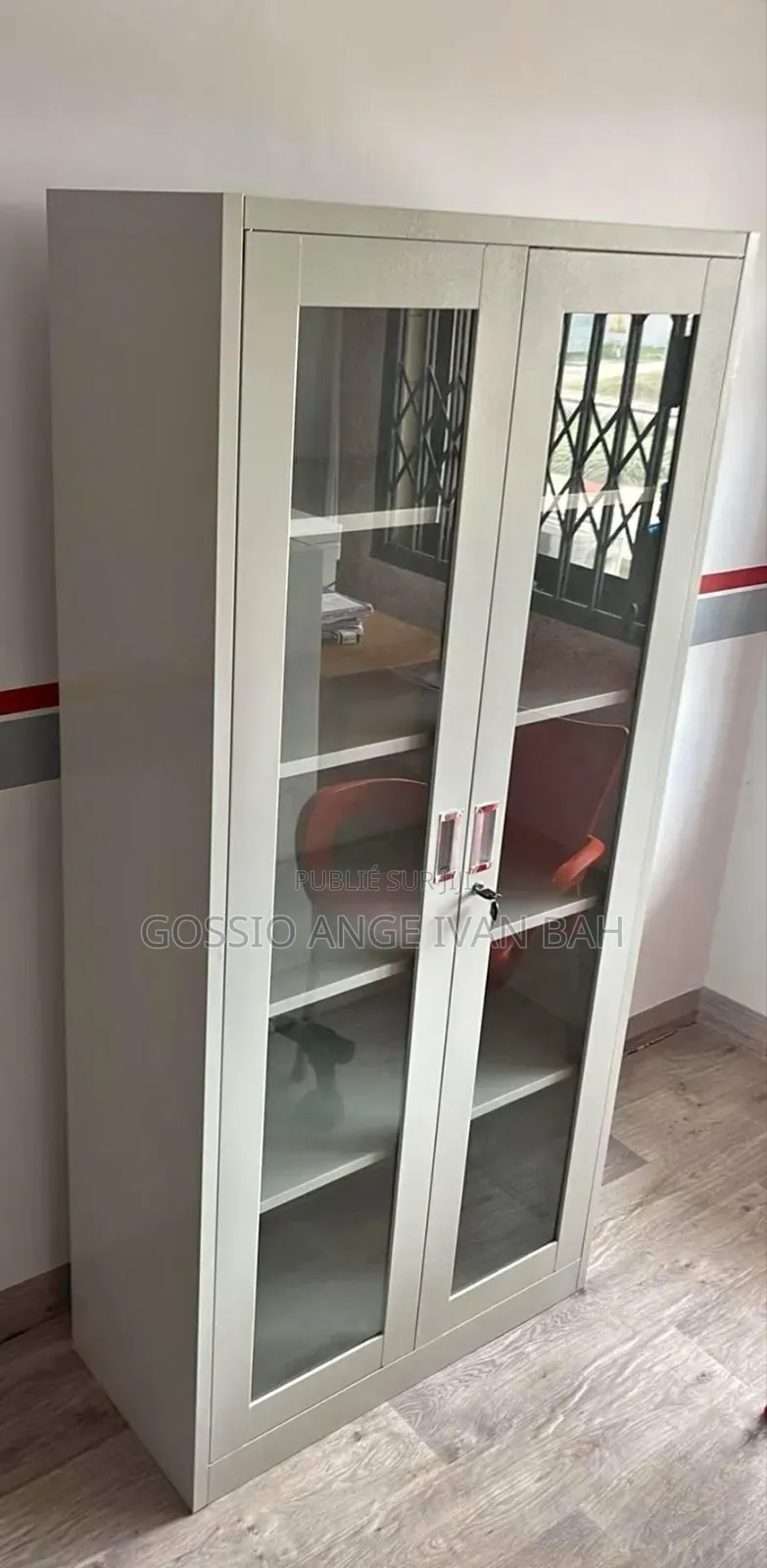 Nouveau Armoire Disponible