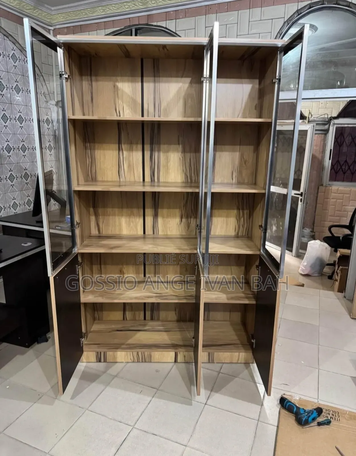 Nouveau Armoire Disponible