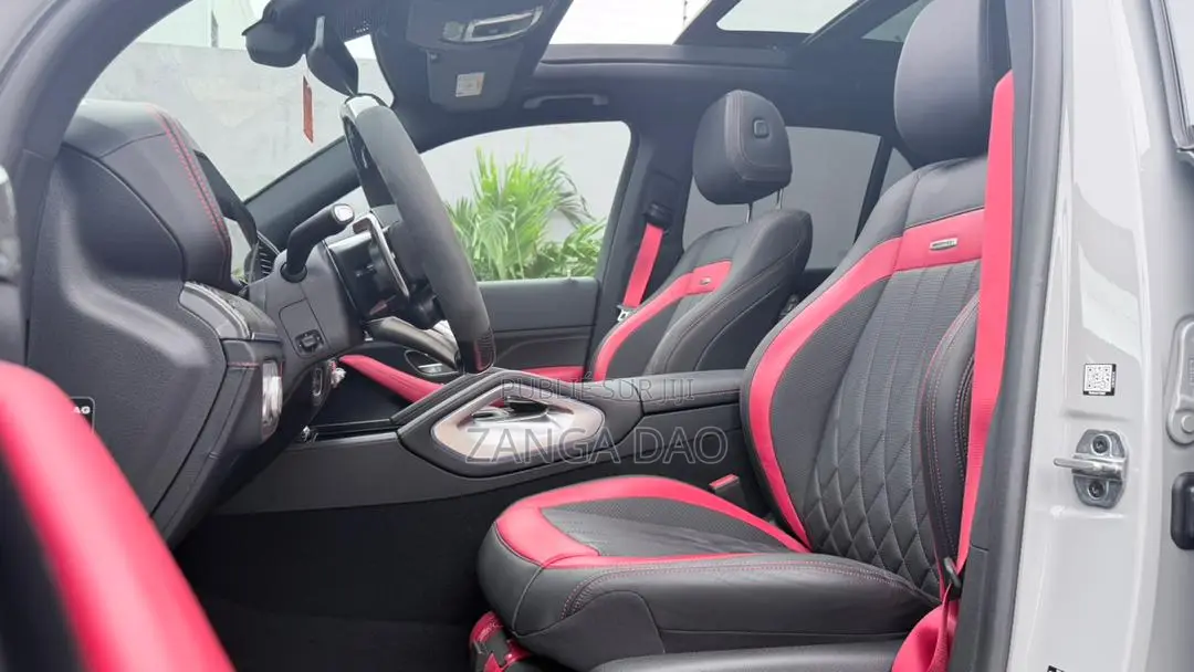 Nouveau Mercedes-Benz GLE-Class AMG GLE 53 AWD 2025 Gris