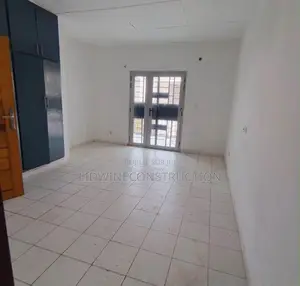 3chbre Villa dans Cocody à Vendre