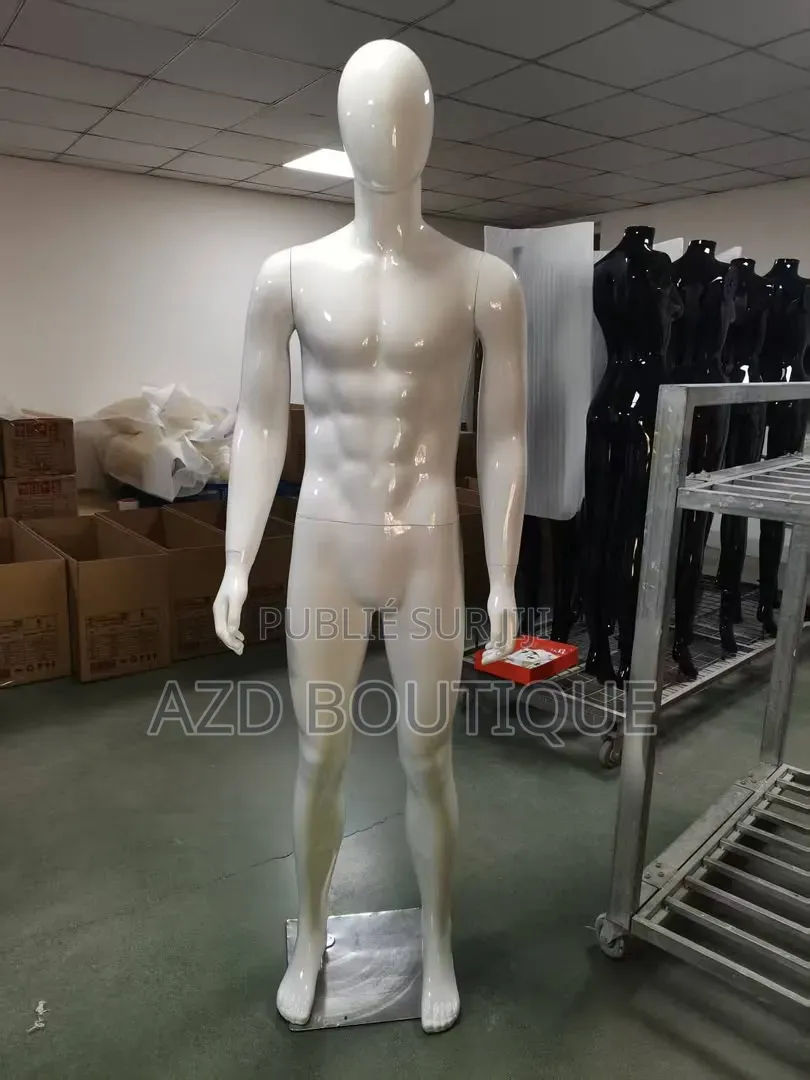 Mannequin Homme Qualité Supérieure (Noir Et Blanc)