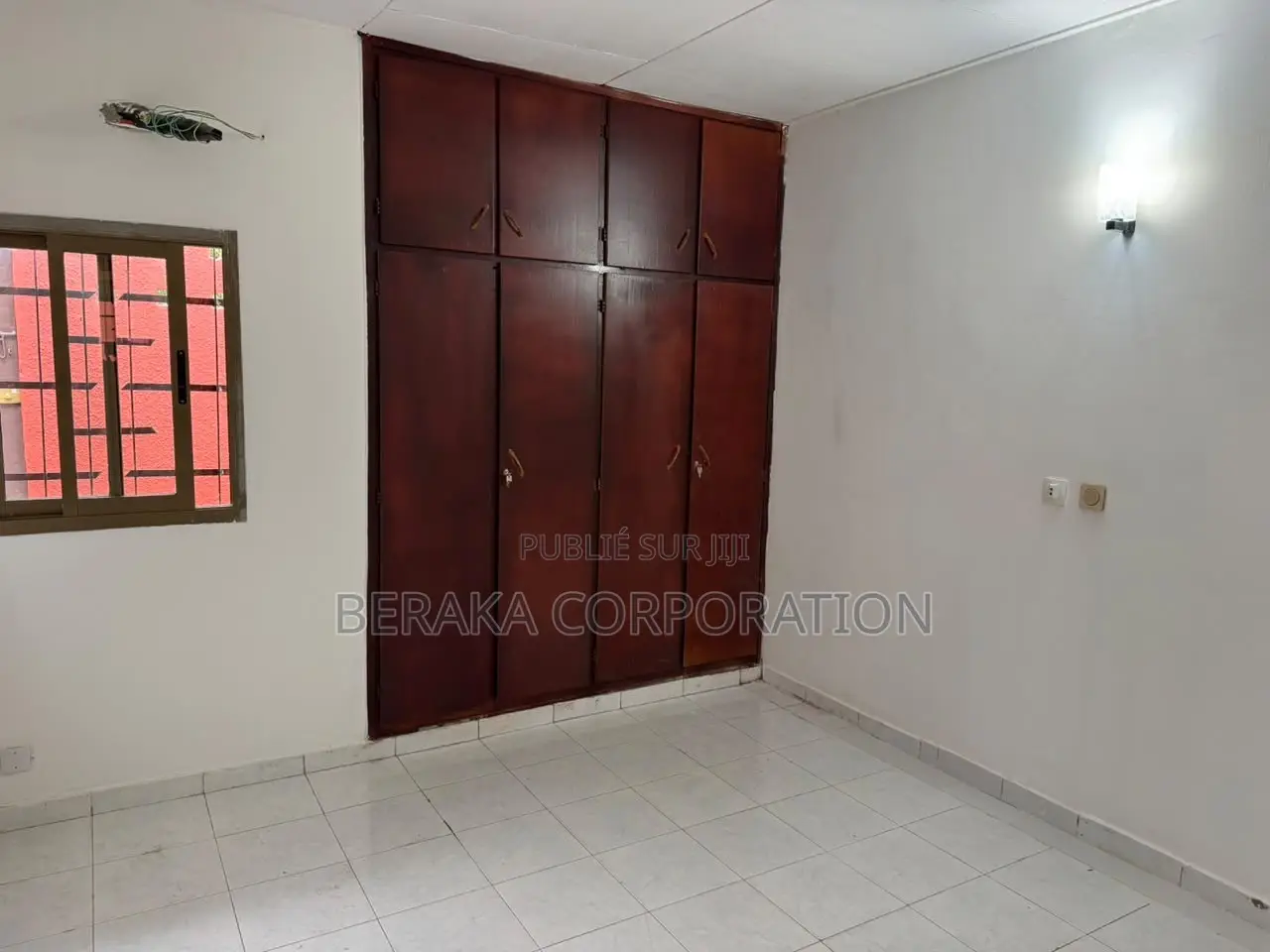 3chbre Villa dans Beraka Corporation, Cocody à Louer