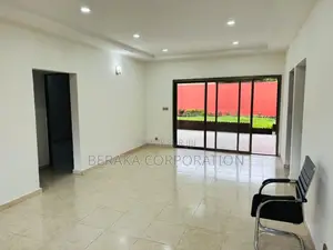 3chbre Villa dans Beraka Corporation, Cocody à Louer
