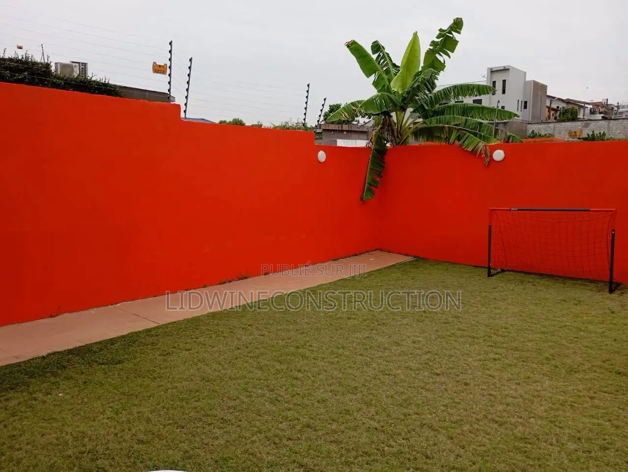 Meublé 4chbre Duplex dans Cocody à Vendre