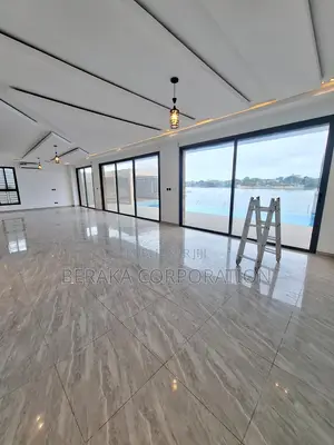 6chbre Villa dans Beraka Corporation, Cocody à Louer