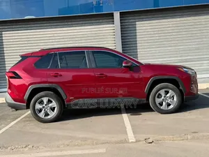 Toyota RAV4 XLE AWD 2023 Rouge