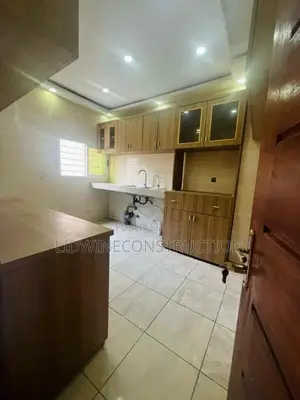 4chbre Duplex dans Cocody à Louer