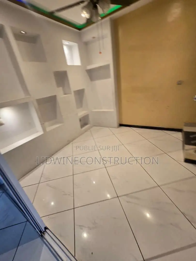 4chbre Duplex dans Cocody à Louer