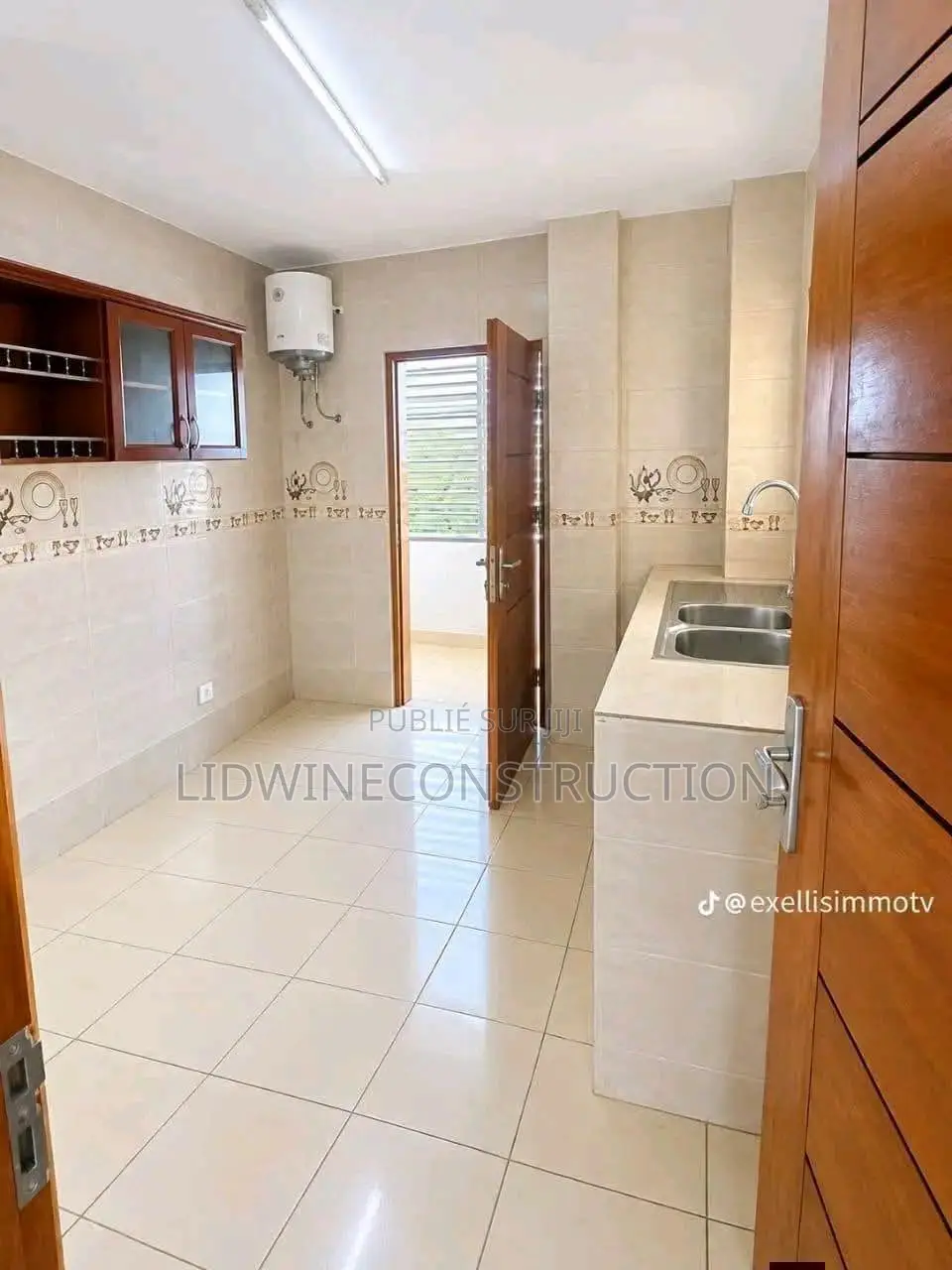 2chbre Duplex dans Cocody à Louer