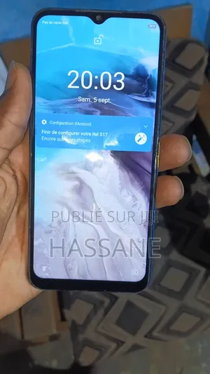 Itel S17 S661W 16 GB Bleu