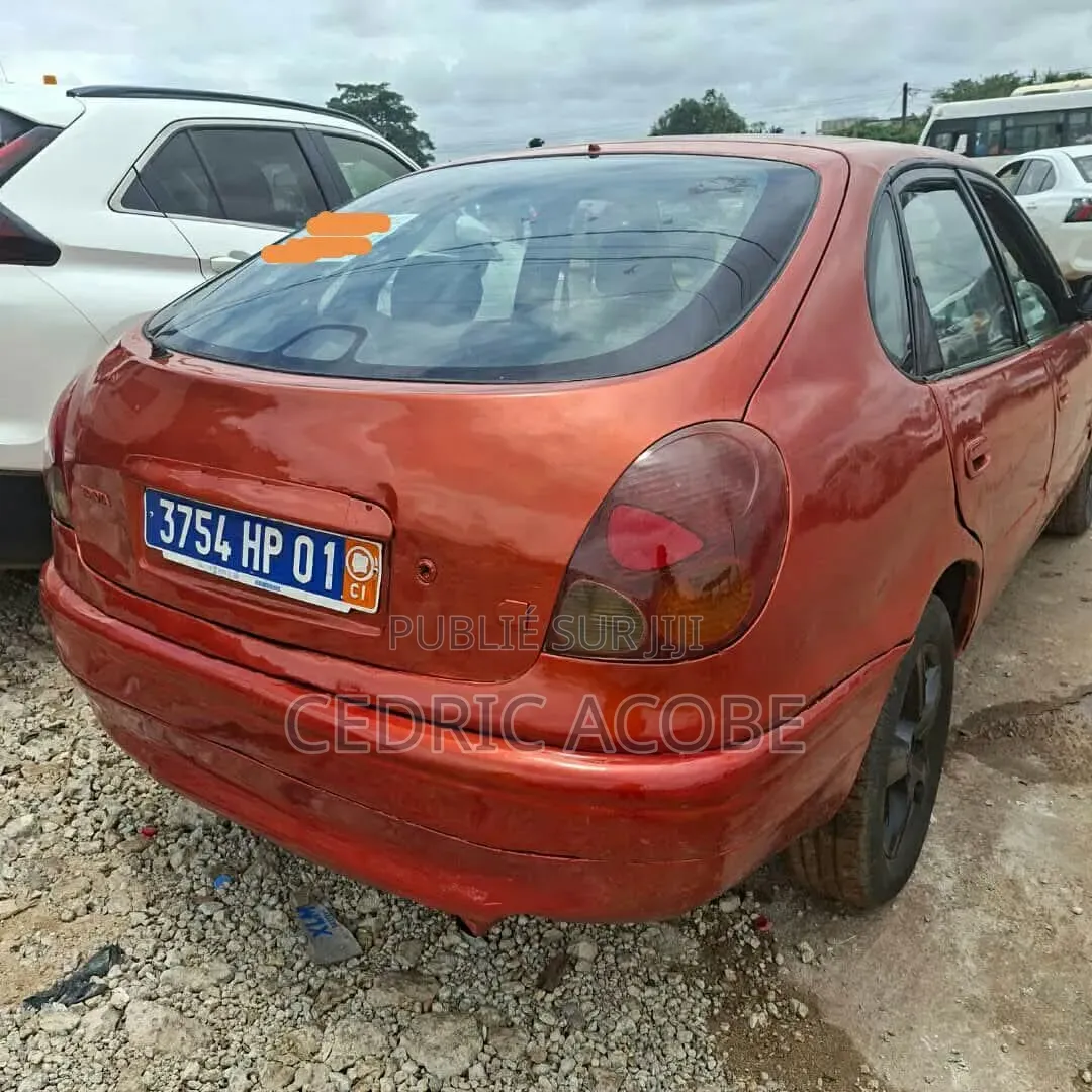Toyota Corolla 2004 Orange