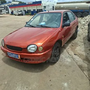 Toyota Corolla 2004 Orange