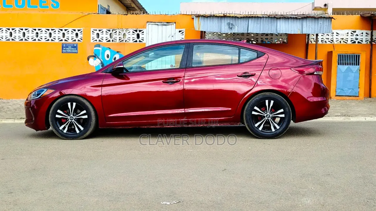 Hyundai Elantra 2017 Rouge