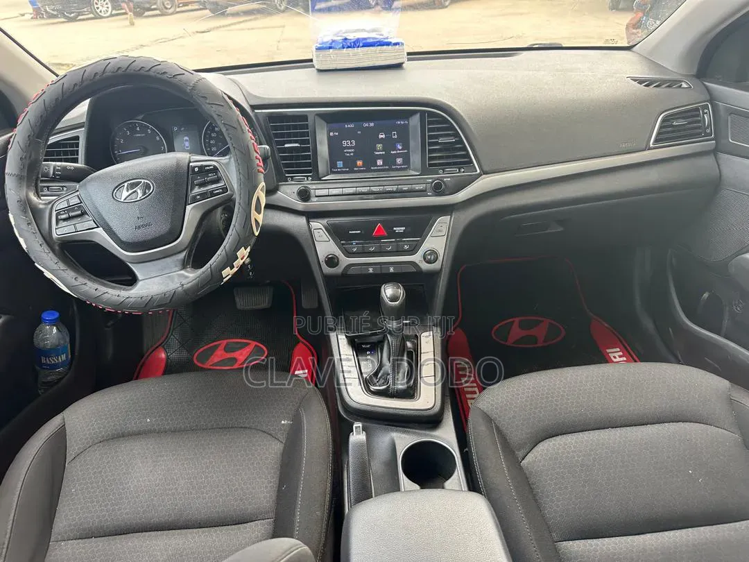 Hyundai Elantra 2017 Rouge