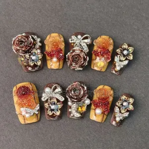 Manucure Motif Floral 3D