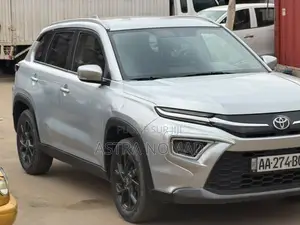 Toyota Urban Cruiser 2024 Gris