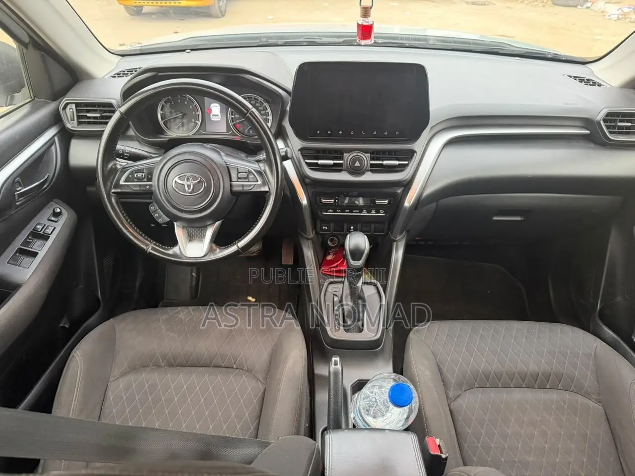 Toyota Urban Cruiser 2024 Gris