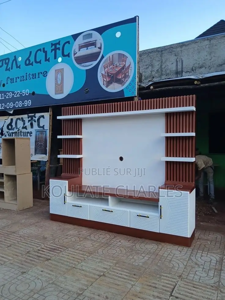 Meuble TV De Très Bonne Qualité