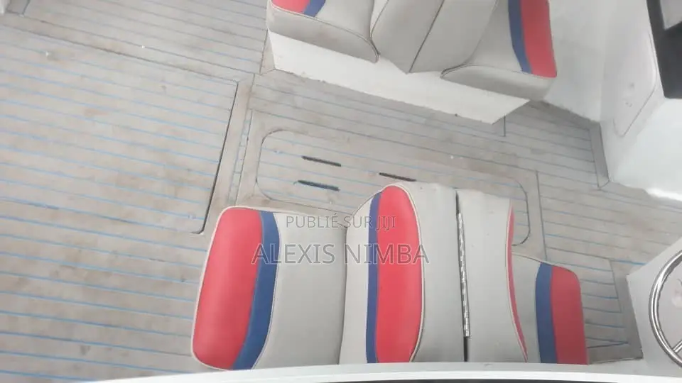 Bateau Plaisance Ouvert Devant Moteur 150cv Suziki 22 Million