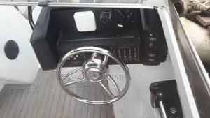 Bateau Plaisance Ouvert Devant Moteur 150cv Suziki 22 Million