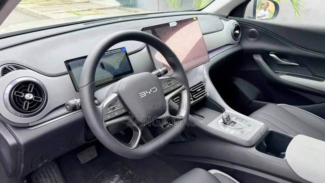 Nouveau BYD Sealion 05 DM-i 2026 Argenté