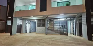 20chbre Blocs d'appartements dans Cocody à Vendre