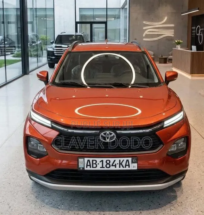 Nouveau Toyota Starlet 2025 Orange