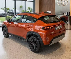 Nouveau Toyota Starlet 2025 Orange