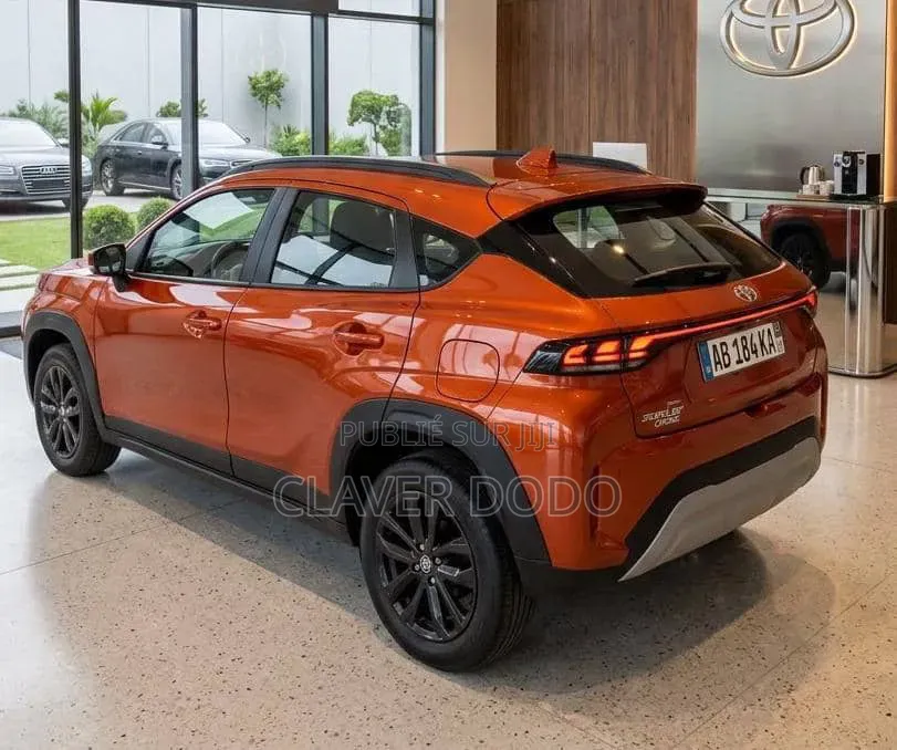 Nouveau Toyota Starlet 2025 Orange