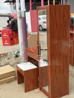 Placards Et Armoire Pour Sallon De Coiffure