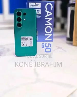 Nouveau Tecno Camon 50 Pro 256 GB Violet
