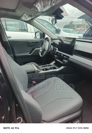 Nouveau Toyota RAV4 2026 Noir