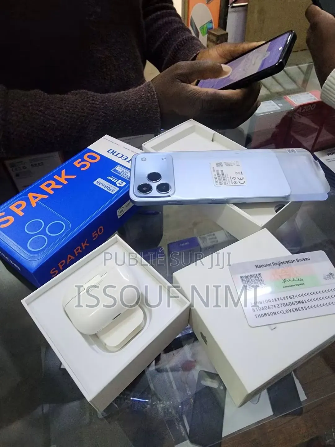 Nouveau Tecno Spark 50 128 GB Argenté