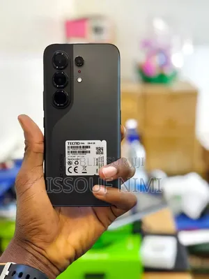 Nouveau Tecno Camon 50 Pro 256 GB Noir