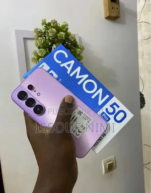 Nouveau Tecno Camon 50 Pro 256 GB Violet
