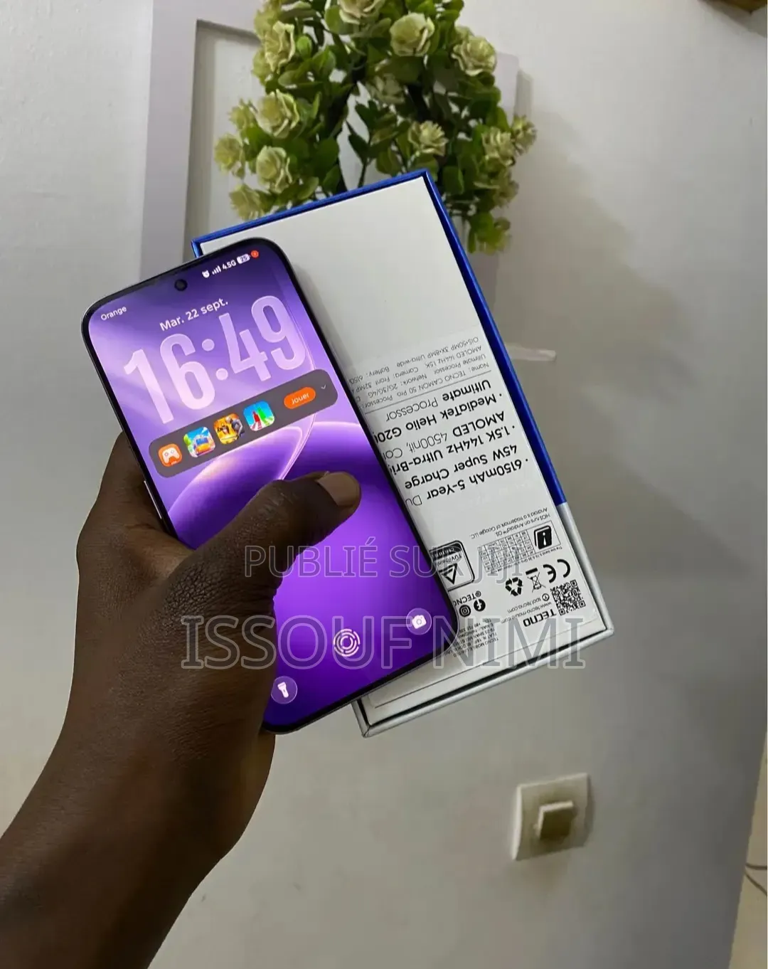 Nouveau Tecno Camon 50 Pro 256 GB Violet