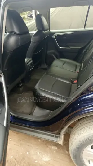 Toyota RAV4 Adventure 2022 Bleu
