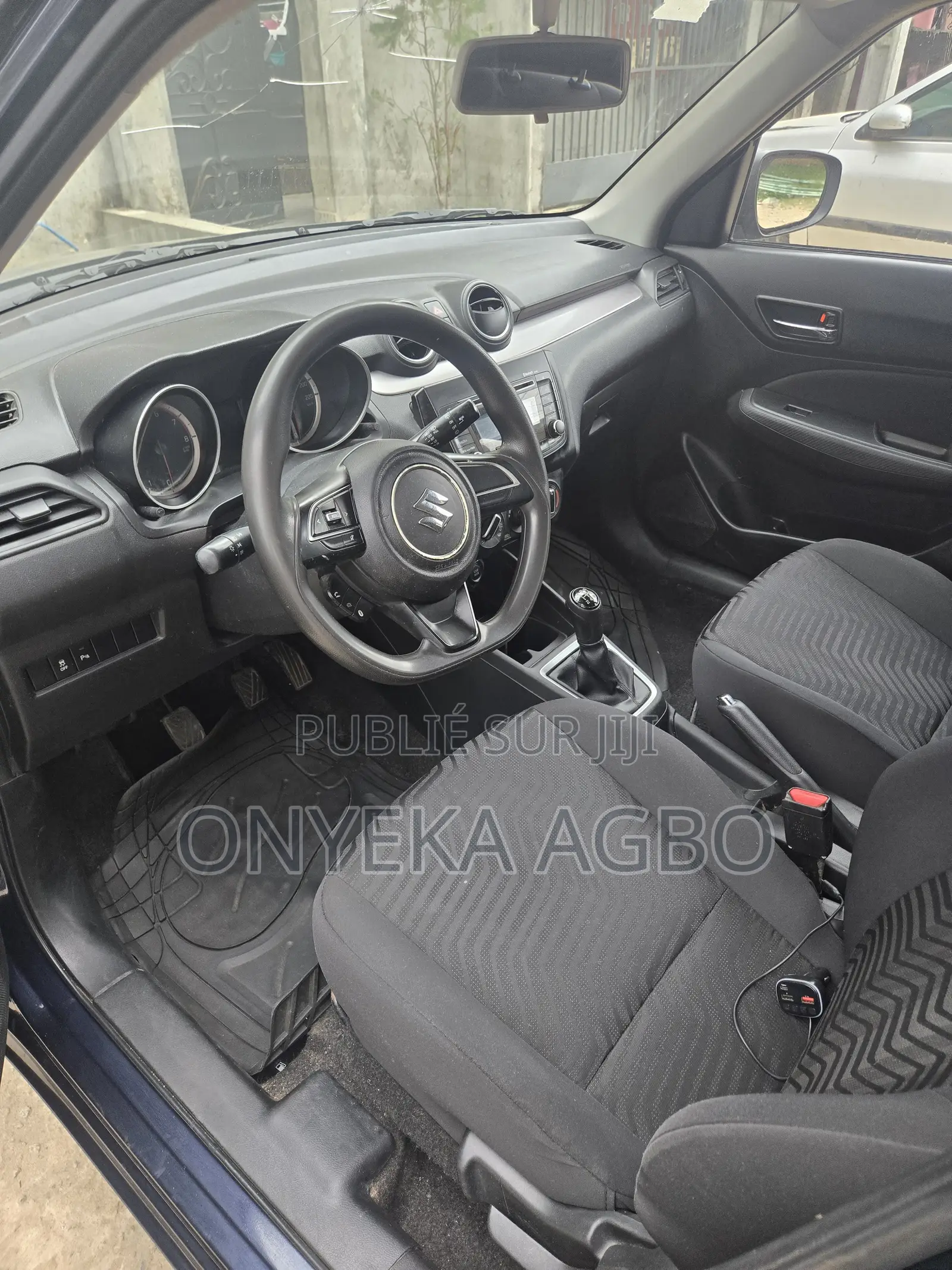 Suzuki Swift 2022 Bleu