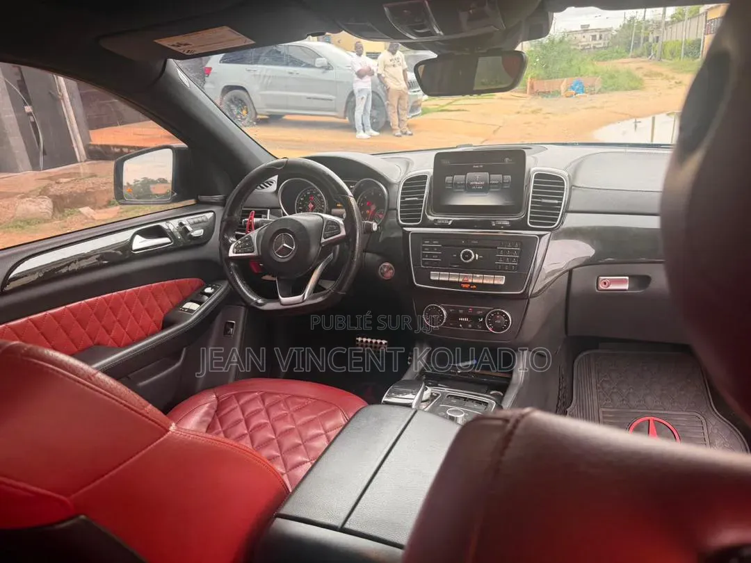 Mercedes-Benz GLE-Class AMG GLE 43 4MATIC 2018 Noir