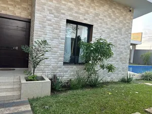Meublé 6chbre Duplex dans Zié Multi-Services, Cocody à Louer