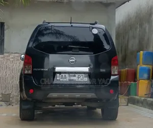 Nissan Pathfinder 2013 Noir