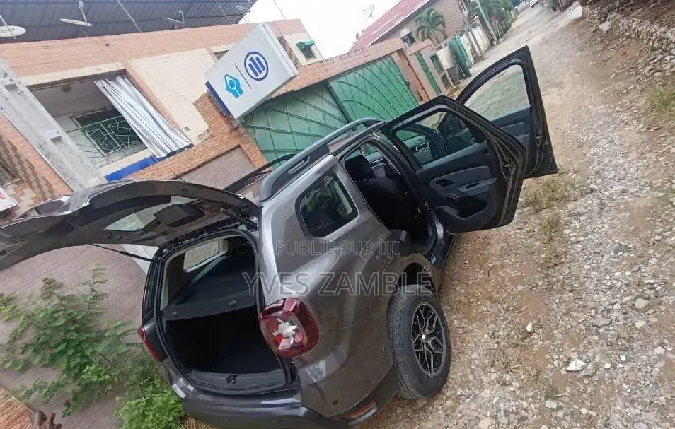 Renault Duster 2020 Gris