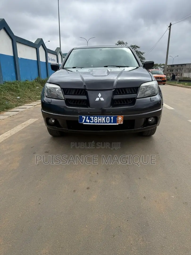 Mitsubishi Outlander 2005 Bleu