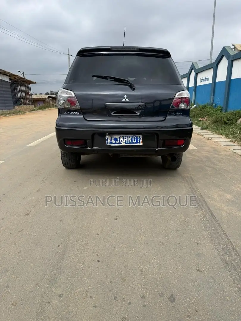 Mitsubishi Outlander 2005 Bleu