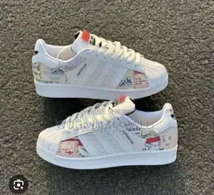 Baskets Adidas Superstar Décorée