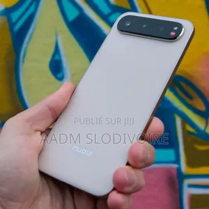 Nouveau ZTE nubia Air 5G 256 GB Argenté